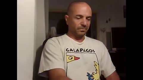 Snapshot of emmagold123 chatting on 10-16-25, 04:02 Ariel online show from 10-16-25, 04:02