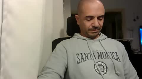 Ariel online show from 12-13-25, 09:42