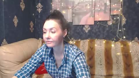 EmmaGoldX online show from 12-15-24, 07:31