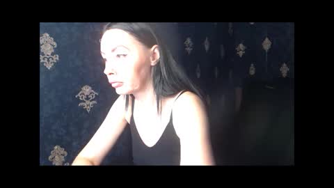 EmmaGoldX online show from 06-01-26, 09:00