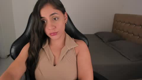 Jennifer online show from 07-29-26, 01:37
