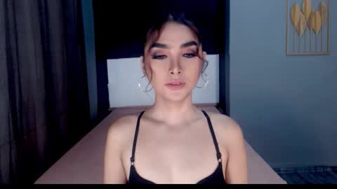 Emma online show from 04-16-26, 02:34