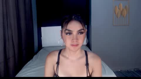 Emma online show from 05-14-26, 03:57