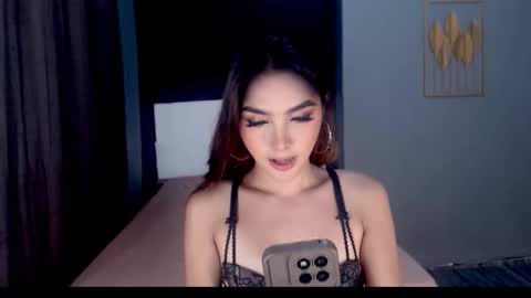 Emma online show from 06-01-26, 03:08