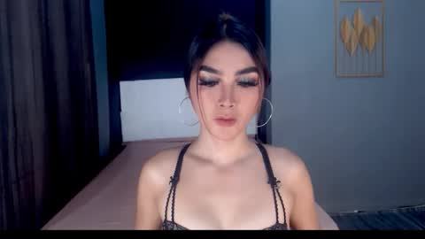 Emma online show from 06-06-26, 02:49