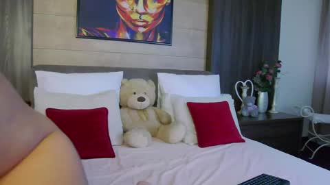 Emma online show from 05-31-26, 06:10