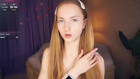 Snapshot of emmalaflame chatting on 02-15-25, 08:22 Emma day Wendy night online show from 02-15-25, 08:22