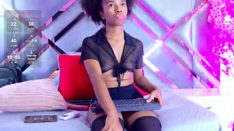 emmalove01 online show from 07-05-26, 02:40