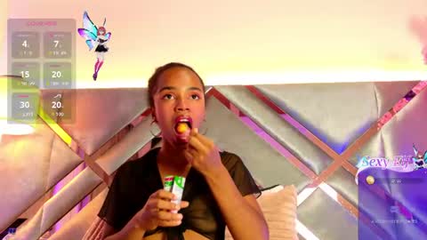 emmalove01 online show from 07-17-26, 02:29