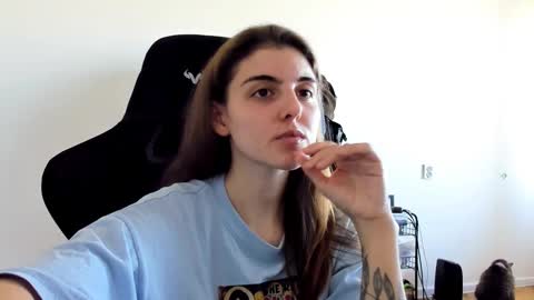 Emma online show from 09-25-25, 10:19