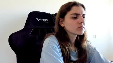 Emma online show from 09-29-25, 10:09