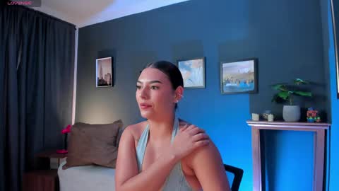 EMMA  online show from 05-11-26, 01:17