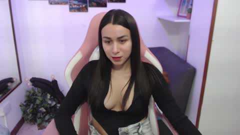 Emma  online show from 02-11-25, 10:28