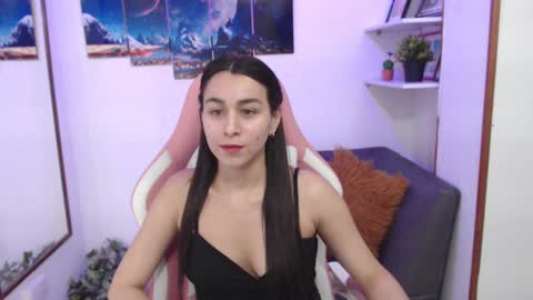 Emma  online show from 03-09-25, 01:35