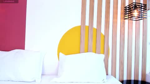 emmanaughty_ online show from 11-05-25, 10:10