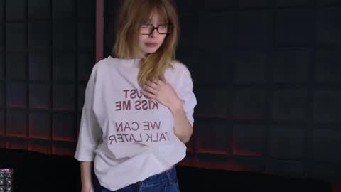 Snapshot of emmarice chatting on 04-03-26, 09:46 EMMA online show from 04-03-26, 09:46