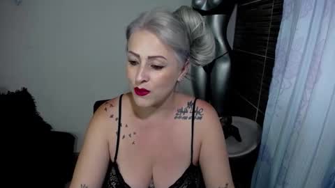 Emma online show from 04-13-26, 08:36