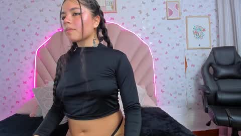 emmarosse_02 online show from 01-29-25, 12:24