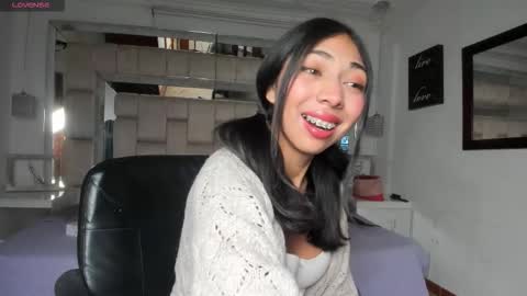 Snapshot of emmaskinny_ chatting on 02-25-26, 06:23 Emma online show from 02-25-26, 06:23