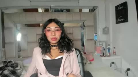 Snapshot of emmaskinny_ chatting on 03-04-26, 05:13 Emma online show from 03-04-26, 05:13