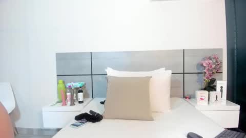  Emma  online show from 01-14-26, 02:50