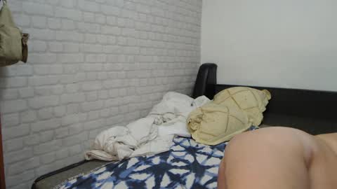 emmasquirt69 online show from 12-02-24, 09:28