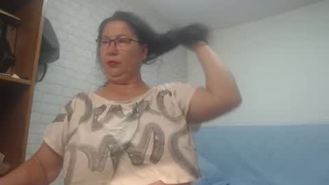 emmasquirt69 online show from 11-04-25, 06:45