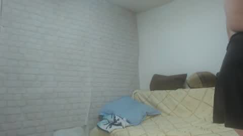 Snapshot of emmasquirt69 chatting on 06-20-26, 12:03 emmasquirt69 online show from 06-20-26, 12:03
