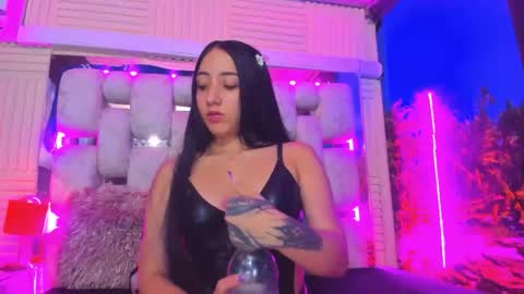 Emma online show from 05-28-26, 02:09