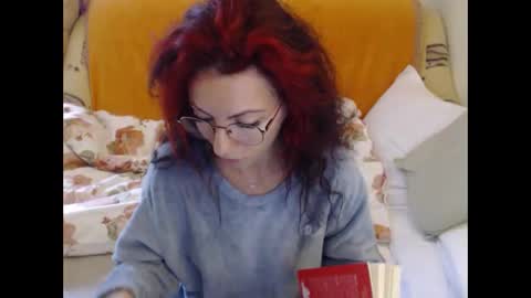 Snapshot of emmatoo95 chatting on 10-03-25, 08:55 Emmatoo online show from 10-03-25, 08:55