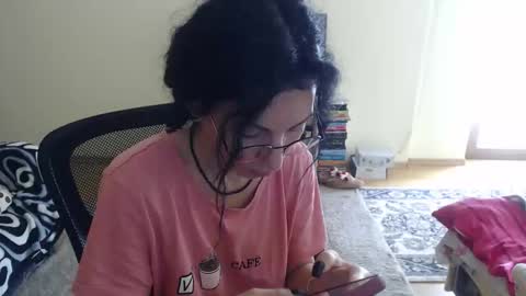 Snapshot of emmatoo95 chatting on 10-16-25, 09:32 Emmatoo online show from 10-16-25, 09:32