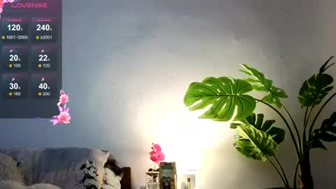 Emma online show from 06-06-26, 07:07