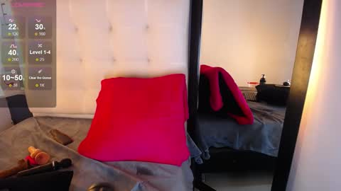 Emma watsom online show from 03-04-25, 04:09