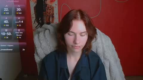 Snapshot of emmi_rossum chatting on 07-29-26, 11:58 Emmi online show from 07-29-26, 11:58