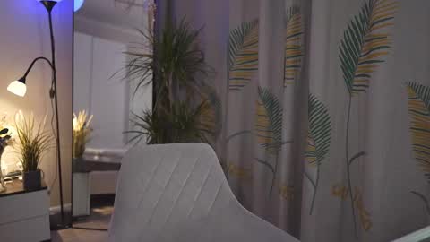 Emily online show from 03-03-25, 05:50