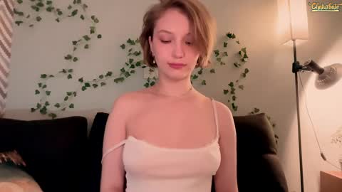 Emily online show from 04-06-26, 03:35