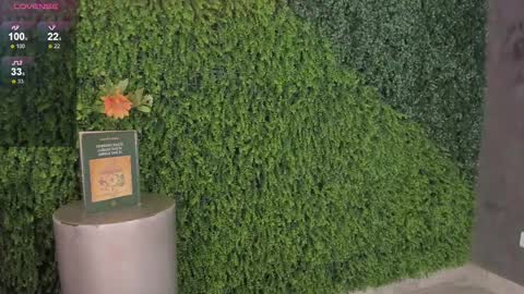 Snapshot of emmiily_z chatting on 02-16-25, 02:09 Emmiily online show from 02-16-25, 02:09