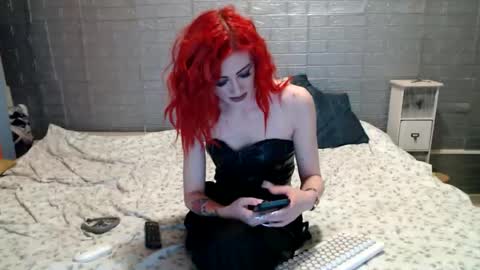 Emmily000 online show from 05-03-26, 10:16