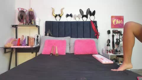          online show from 12-20-25, 01:29