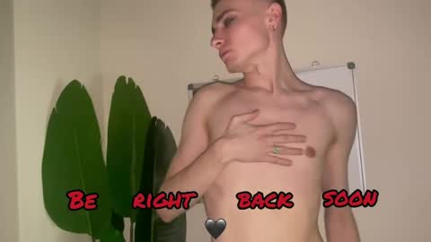 Emmit online show from 04-18-26, 07:58