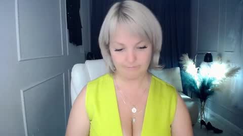 Snapshot of emmmam chatting on 10-07-25, 07:55 emmmam online show from 10-07-25, 07:55