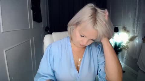 Snapshot of emmmam chatting on 11-05-25, 11:54 emmmam online show from 11-05-25, 11:54