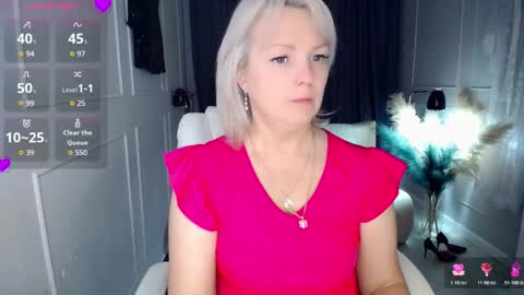 Snapshot of emmmam chatting on 11-14-25, 06:45 emmmam online show from 11-14-25, 06:45