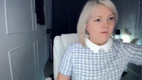 Snapshot of emmmam chatting on 11-26-25, 09:54 emmmam online show from 11-26-25, 09:54