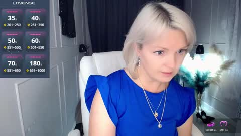 Snapshot of emmmam chatting on 11-27-25, 10:12 emmmam online show from 11-27-25, 10:12