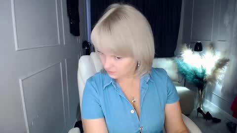 Snapshot of emmmam chatting on 02-20-26, 09:00 emmmam online show from 02-20-26, 09:00