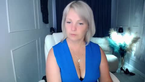 Snapshot of emmmam chatting on 03-17-26, 09:23 emmmam online show from 03-17-26, 09:23