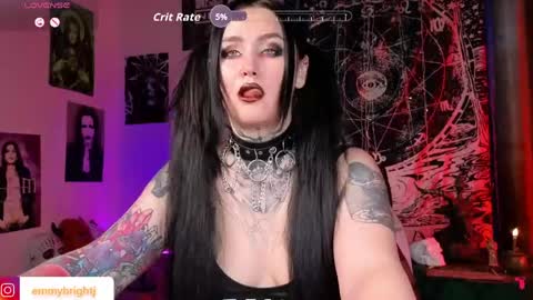 Snapshot of emmybrightj_ chatting on 05-07-26, 02:17 Emmy Bright 50 online show from 05-07-26, 02:17