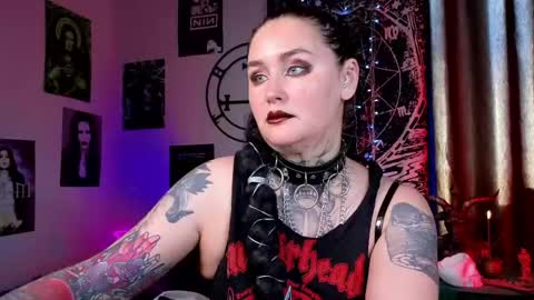 Snapshot of emmybrightj_ chatting on 05-25-26, 02:06 Emmy Bright 50 online show from 05-25-26, 02:06
