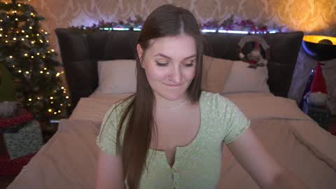 Snapshot of emmycharm chatting on 12-23-24, 09:49 E M M Y online show from 12-23-24, 09:49